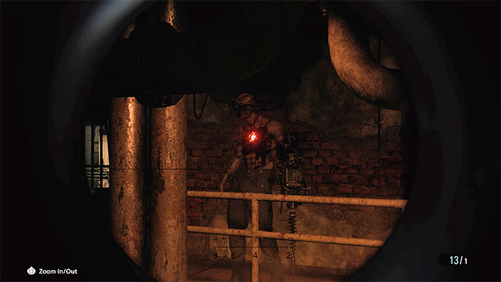 Pierwsza odmiana żołnierzy Soldat jaką napotkacie w grze, to przeciwnicy z czerwonym rdzeniem na klatce piersiowej - Resident Evil Village: Przeciwnicy Soldat - jak pokonać? - Resident Evil Village - poradnik do gry