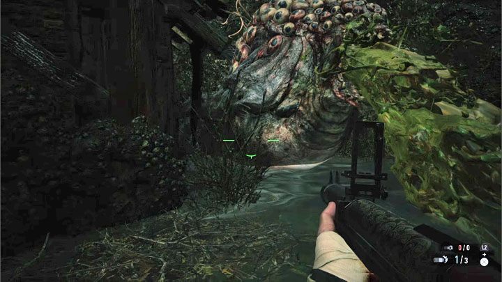 Boss lubi podejmować próby oplucia Ethana - Resident Evil Village: Pokonanie bossa Moreau i opuszczenie zbiornika - solucja - Resident Evil Village - poradnik do gry