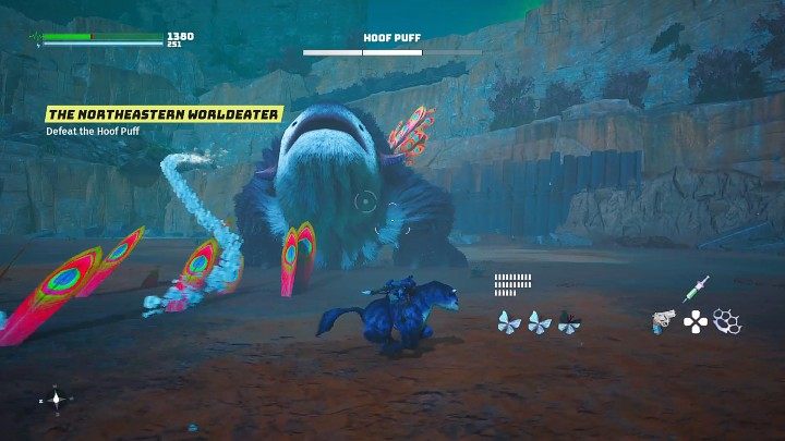 Gdy przeciwnik wystrzeli trzy fale pocisków, wypuśćcie tuż przed jego twarzą jednego błyskomola (Glittermoth), aby odwrócić jego uwagę - Biomutant: Puchcio Kopytek/Hoof Puff - jak pokonać? - Biomutant - poradnik do gry