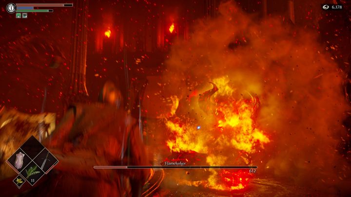 Jeśli korzystacie z zaklęć, zadanie to jest jeszcze bardziej ułatwione, gdyż magia sama w sobie zadaje mu duże obrażenia - Demons Souls Remake: Mieszkaniec Płomieni - boss, jak pokonać? - Demons Souls Remake - poradnik do gry