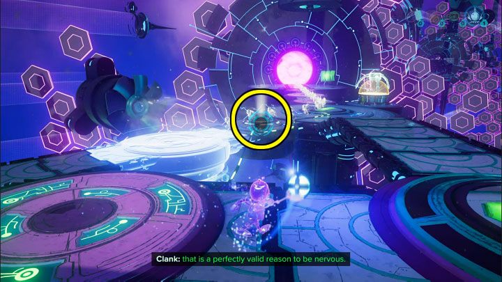 Wybierzcie z inwentarza pierwszą ciężką sferę, którą nadal macie przy sobie - Ratchet & Clank Rift Apart: Clank, Powrót na Savali - rozwiązania zagadek, lista - Ratchet & Clank Rift Apart - poradnik do gry