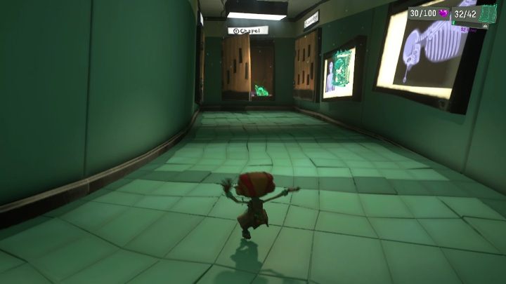 Wskoczcie do nowego korytarza i ruszcie biegiem w kierunku Hollis - Psychonauts 2: Hollis Classroom - solucja, opis przejścia - Psychonauts 2 - poradnik do gry