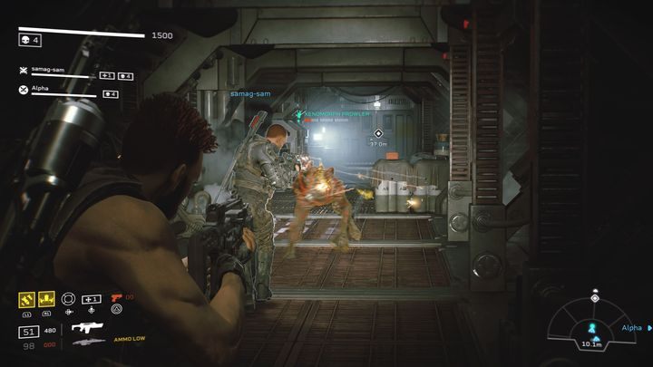 Najpierw przeciwnicy będą nadchodzili z naprzeciwka, gdy pokonacie ich, zaczną atakować z prawej strony - Aliens Fireteam Elite: Wejście - solucja, opis przejścia - Aliens Fireteam Elite - poradnik do gry