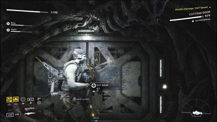 Gdy pokonacie wrogów, przejdźcie dalej do kolejnego pomieszczenia - Aliens Fireteam Elite: Królobójstwo - solucja, opis przejścia - Aliens Fireteam Elite - poradnik do gry