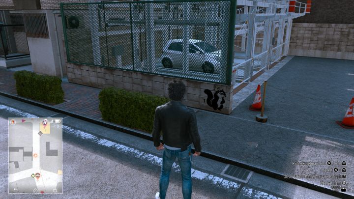 28 obrazek znajduje się na Central Street - Lost Judgment: Squirrel search Commercial District - wszystkie wiewiórki, mapa - Lost Judgment - poradnik do gry