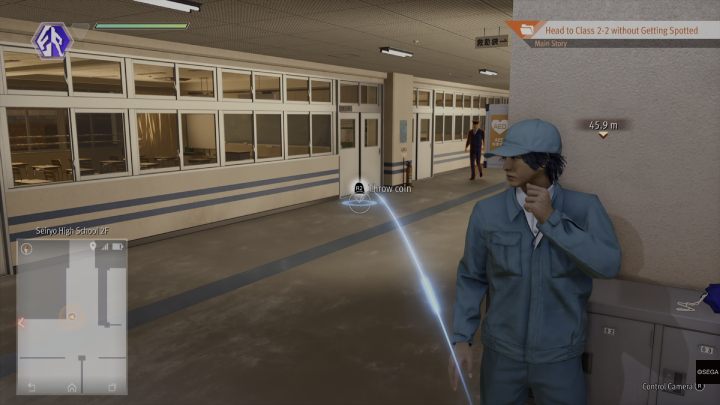 Zejdźcie schodami na dół i rzućcie monetę obok ochroniarza, aby odwrócić jego uwagę - Lost Judgment: Chapter 1 Black Sheep - solucja, opis przejścia - Lost Judgment - poradnik do gry