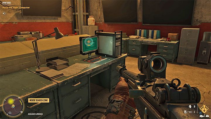 Poszukiwany komputer jest na jednym z biurek w bunkrze i musicie wejść w interakcję z nim - Far Cry 6: Otwarte niebo (Open Skies) - solucja, opis przejścia - Far Cry 6 - poradnik do gry