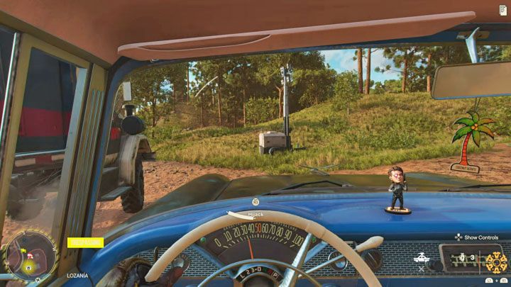 Zanim zajmiecie się zaatakowaniem jakiejś ciężarówki wybierzcie z garażu lub ukradnijcie dowolny względnie szybki pojazd - Far Cry 6: Trofeum Znalezione, nie kradzione - jak zdobyć? - Far Cry 6 - poradnik do gry