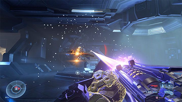 W lokacji z nasionem mocy prawdopodobnie po raz pierwszy spotkacie maszynę latającą otoczoną polem siłowym - Halo Infinite: Główna iglica - solucja, opis przejścia - Halo Infinite - poradnik do gry