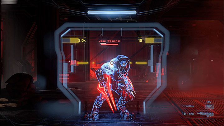 Jega Rdomnai polega w trakcie walki na elitarnych ostrzach energetycznych (Elite Bloodblade), a więc dąży do zadawania obrażeń w walce w zwarciu - Halo Infinite: Gmach Rozrachunku - solucja, opis przejścia - Halo Infinite - poradnik do gry