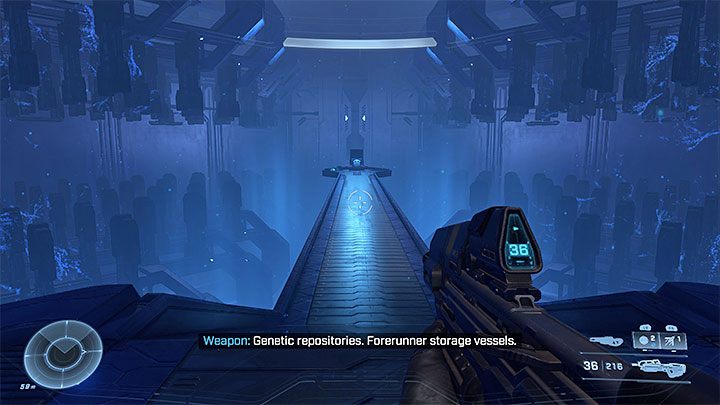 W kolejnej sali do rozegrania są intensywne walki i ponownie uważajcie na snajpera - Halo Infinite: Podpokład - solucja, opis przejścia - Halo Infinite - poradnik do gry