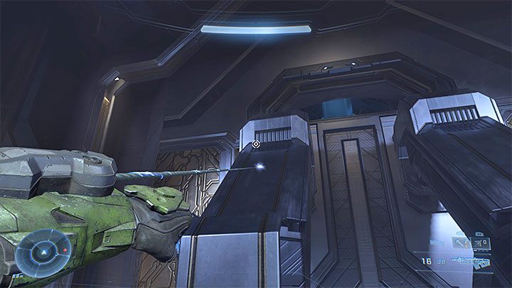 W nowym pomieszczeniu użyjcie wyrzutni linowej żeby przyciągnąć się jej z pomocą na wyższy poziom - Halo Infinite: Repozytorium (Rozrachunek) - lista, czaszki, nagrania - Halo Infinite - poradnik do gry