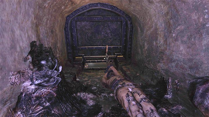Możecie przejść przez otwarty właz i zacząć przeciskać się przez tunele - Amnesia Rebirth: The Cistern - solucja, sekrety - Amnesia Rebirth - poradnik do gry