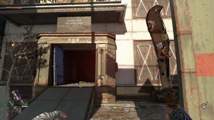Udajcie się do budynku militarnego w dzielnicy Muddy Grounds - Dying Light 2: Kryształowa biel (Crystal White) - solucja, opis przejścia - Dying Light 2 - poradnik do gry