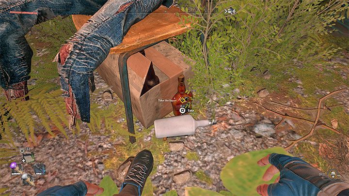 Musicie podnieść butelkę z trunkiem, która jest obok krzesła ze szkieletem - pokazaliśmy ją na obrazku - Dying Light 2: Witamy na pokładzie - solucja, opis przejścia - Dying Light 2 - poradnik do gry