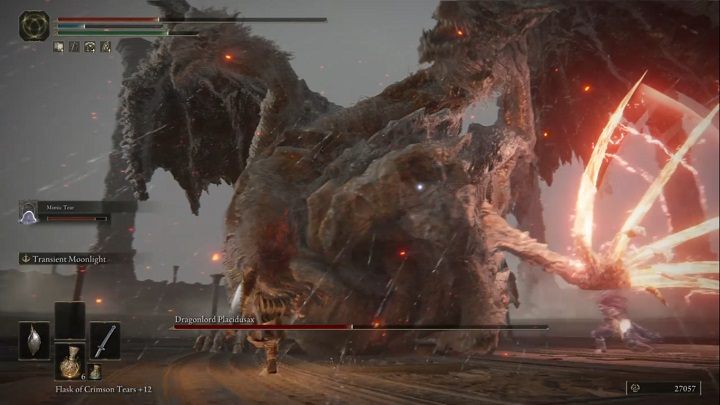 Od tej pory przeciwnik będzie się teleportować i po przeniesieniu za każdym razem od razu atakować - Elden Ring: Placidusax, Władca Smoków (Dragonlord Placidusax) - boss, jak pokonać? - Elden Ring - poradnik do gry
