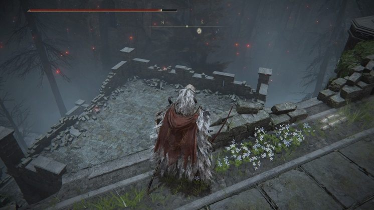 Zanim dotrzecie do końca muru, spójrzcie w lewo, w miejscu gdzie jest podniszczony - Elden Ring: Legendarne oręże (Legendary Armaments) - lista wszystkich - Elden Ring - poradnik do gry