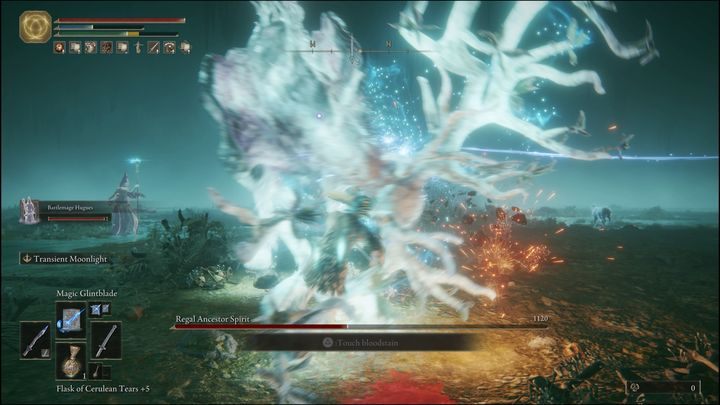 Jeśli chodzi o główne zagrożenia ze strony bossa, to uważajcie na jego podwójne skoki - Elden Ring: Duch królewskiego przodka (Regal Ancestor Spirit) - boss, jak pokonać? - Elden Ring - poradnik do gry