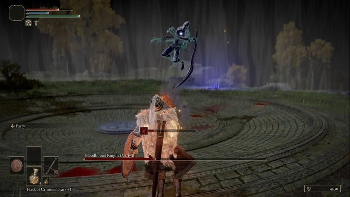Jeśli uda Wam się uniknąć jego ataku z wyskoku, będziecie mogli mu odpłacić tym samym - Elden Ring: Darriwil, wasalny rycerz (Bloodhound Knight Darriwil) - boss, jak pokonać? - Elden Ring - poradnik do gry