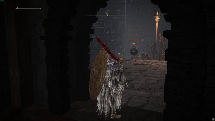 Przejdźcie przez zbrojownie, a traficie do zewnętrznej części kompleksu zamkowego - Shadow of the Erdtree: Jak dotrzeć do dolnego Ostrowyżu Altus? - Elden Ring - poradnik do gry