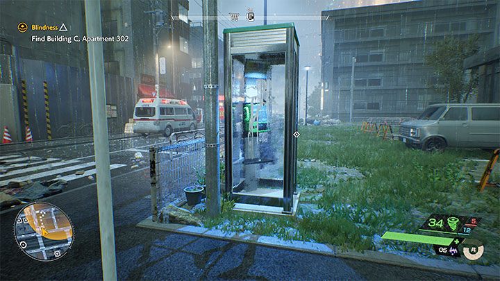 Po dotarcie w pobliże budynków mieszkalnych zainteresujcie się budką telefoniczną z lewej dolnej części obszaru poszukiwań - Ghostwire Tokyo: Zaślepienie (Blindness) - solucja, opis przejścia - Ghostwire Tokyo - poradnik do gry