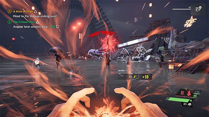 Podczas walk rozglądajcie się za lewitującymi czerwonymi kryształami - przykładowy pokazuje obrazek - Ghostwire Tokyo: Trofeum Nie ma mocnych (Couldnt Take the Heat) - jak zdobyć? - Ghostwire Tokyo - poradnik do gry
