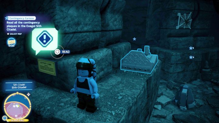 Tabliczka znajduje się przy obniżającej się platformie, przy wejściu do cytadeli - LEGO Skywalker Saga: Koneser kryzysów (Contingency Curioso) - solucja, opis przejścia - LEGO Skywalker Saga - poradnik do gry