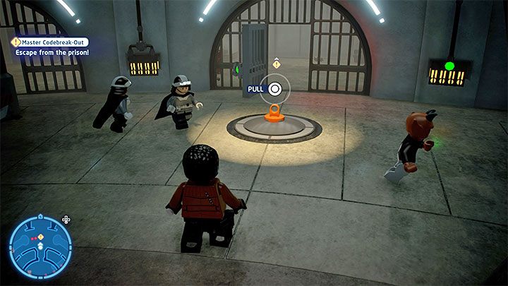 Odzyskacie linkę i musicie z jej pomocą złapać się zaczepu z powyższego obrazka - jest to centralny korytarz pomiędzy celami - LEGO Skywalker Saga: Mistrzowie włamania (Master Codebreak-Out) - solucja, opis przejścia - LEGO Skywalker Saga - poradnik do gry