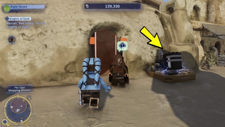 Na planecie Tatooine w Mos Espa udajcie się do obszaru poszukiwań i porozmawiajcie z mężczyzną w brązowej pelerynie - LEGO Skywalker Saga: Rycerze Gonk (Knights of Gonk) - solucja, opis przejścia - LEGO Skywalker Saga - poradnik do gry
