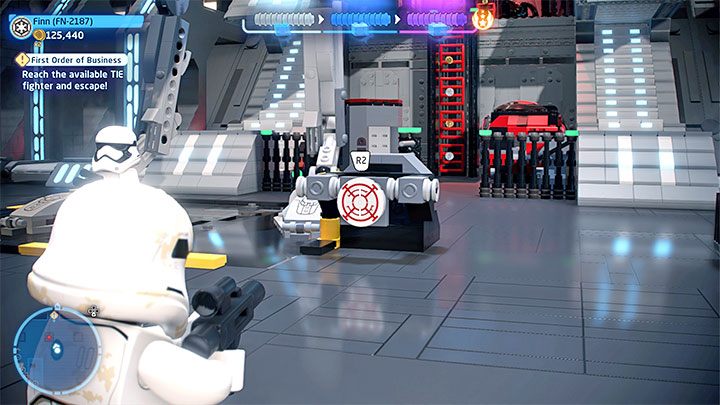 Po tym jak znajdziecie się w hangarze dowiecie się, że bohaterowie planują kradzież myśliwca TIE (TIE Fighter) - LEGO Skywalker Saga: Najwyższy początek (First Order of Business) - solucja, opis przejścia - LEGO Skywalker Saga - poradnik do gry