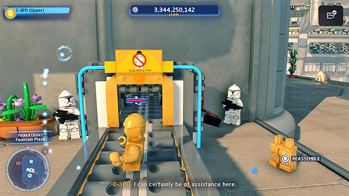 Mniej oczywistym wariantem jest wybranie droida mogącego rozdzielić się na dwie części i idealnym przykładem jest tu C-3PO z powyższego obrazka - LEGO Skywalker Saga: Jak przechodzić przez małe otwory i szyby wentylacyjne? - LEGO Skywalker Saga - poradnik do gry