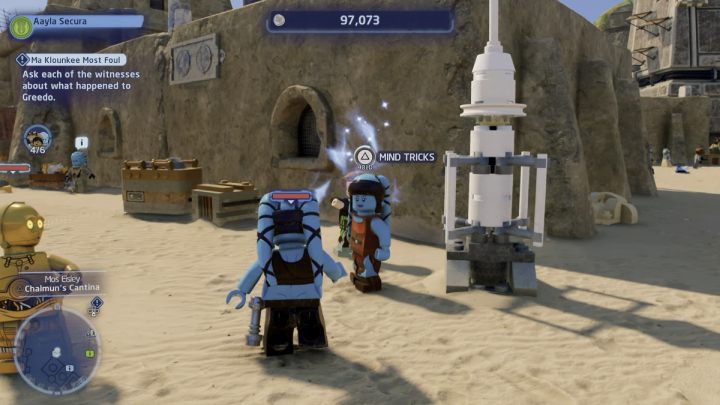 Sterując dowolną postacią Jedi, podejdźcie do postaci z hologramu, która będzie stała niedaleko domu przy białej rakiecie - LEGO Skywalker Saga: Ma klounkee mój kolego (Ma Klounkee Most Foul) - solucja, opis przejścia - LEGO Skywalker Saga - poradnik do gry