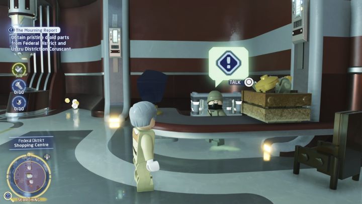 Idźcie do ostatniego pokoju po lewej stronie i porozmawiajcie ze sprzedawcą - LEGO Skywalker Saga: Radiowa odbudowa (The Mourning Report) - solucja, opis przejścia - LEGO Skywalker Saga - poradnik do gry