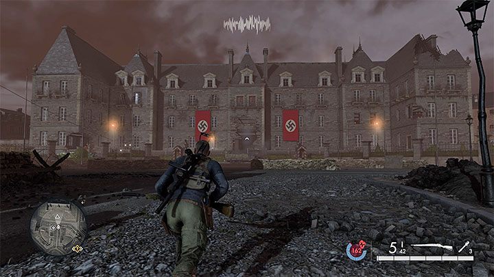 Ratusz jest oddalony od głównej części miasta i nie uległ poważnym zniszczeniom - Sniper Elite 5: Mapa misji 8 (Gruzy i ruiny) oraz opis lokacji - Sniper Elite 5 - poradnik do gry