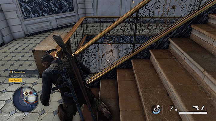 Po dotarciu na górne balkoniki udajcie się na wschód żeby dotrzeć do klatki schodowej - Sniper Elite 5: Cel z listy misji 2, Friedrich Kummler - solucja, opis przejścia - Sniper Elite 5 - poradnik do gry