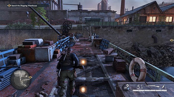 Zbliżcie się do zapory i wyeliminujcie pierwszych przeciwników - Sniper Elite 5: Infiltracja i eksploracja fabryki (misja 4) - solucja, opis przejścia - Sniper Elite 5 - poradnik do gry