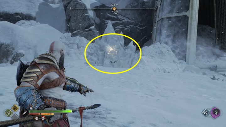 Skrzynia znajduje się za blokiem lodu, który świeci się na żółto - God of War Ragnarok: Jezioro Dziewięciu (Lake of Nine), Midgard - serkety, znajdźki - God of War Ragnarok - poradnik do gry