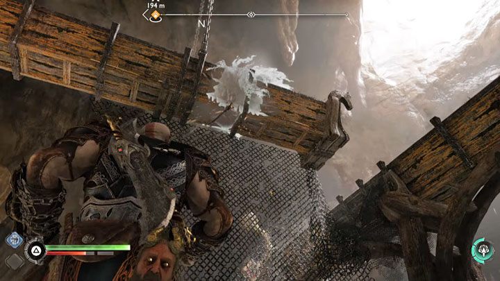 Popatrzcie do góry i rzućcie Lewiatanem w górne koryto z obrazka - God of War Ragnarok: Na ratunek Tyrowi (The Quest for Tyr) - solucja, opis przejścia - God of War Ragnarok - poradnik do gry