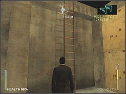 Do pomocy dostanie nagle kilku kolegów, więc lepiej ukryj się gdzieś przed ich pistoletami - [Ghost] The Power Plant - Reactor Construction | Enter The Matrix - Enter The Matrix - poradnik do gry