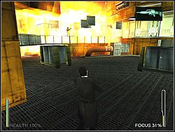 Standardowo czekają Cię kolejne wielkie wrota i przedsionek z oponentami - [Ghost] The Power Plant - Nuclear Waste Sector 2 | Enter The Matrix - Enter The Matrix - poradnik do gry