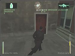 Gdy droga będzie pozornie zablokowana przez wysoką ścianę, wejdź w bordowe drzwi z prawej - [Ghost] Chinatown - The Church | Enter The Matrix - Enter The Matrix - poradnik do gry