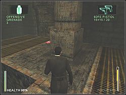 Skoro rozwaliłeś wcześniej granatem policjantów, możesz udać się na lewo i przez rurę wejść do widzianego wcześniej z góry pomieszczenia - [Ghost] The Sewers - Waterway 2 | Enter The Matrix - Enter The Matrix - poradnik do gry