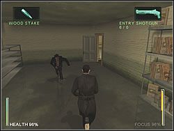 Najlepiej się wycofać i w pierwszym pomieszczeniu nawiązać walkę - [Ghost] The Chateau - West Wing | Enter The Matrix - Enter The Matrix - poradnik do gry