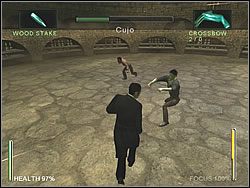 Gdy jego wskaźnik energii dojdzie mniej więcej do połowy, na arenie pojawi się trójka wampirów, a sam główny bohater chwyci za broń, by jeszcze dodatkowo utrudnić Ci życie - [Ghost] The Chateau - The Dungeon | Enter The Matrix - Enter The Matrix - poradnik do gry