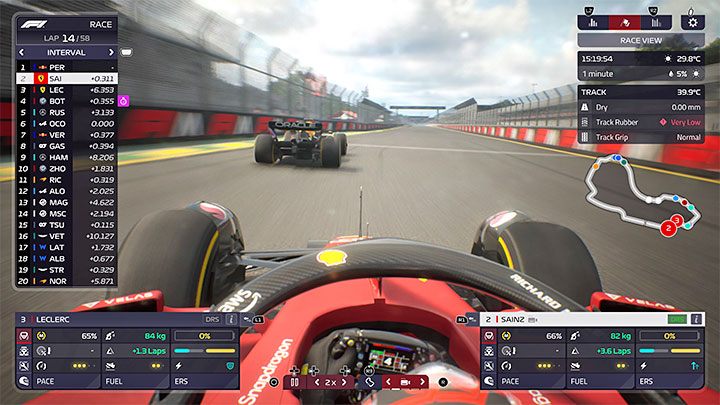 W grze F1 Manager 2022 w trybie 3D możecie wybierać pomiędzy 5 kamerami, przy czym 4 kamery zamontowane są bezpośrednio na bolidzie - F1 Manager 2022: Kamera z kokpitu (fpp) - dostępność, lista kamer - F1 Manager 2022 - poradnik do gry