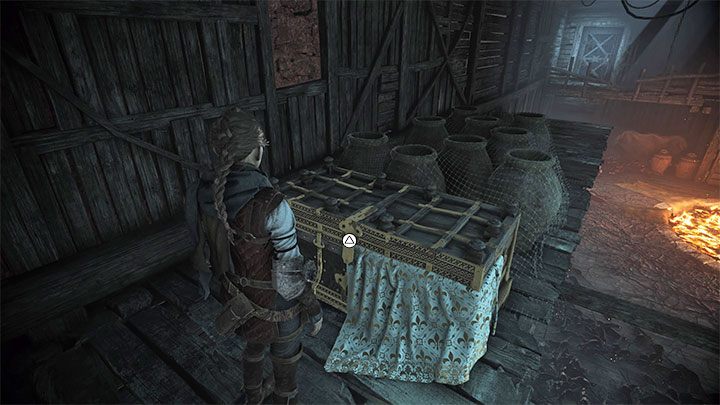 Przejdźcie górnymi balkonikami (po drodze trzeba wspiąć się na półkę obok wielkiej beczki) do miejsca, w którym jest skrzynia - Plague Tale Requiem: Sekretne skrzynie z rozdziału 4 (Obowiązek opiekunki) - lista - A Plague Tale Requiem - poradnik do gry