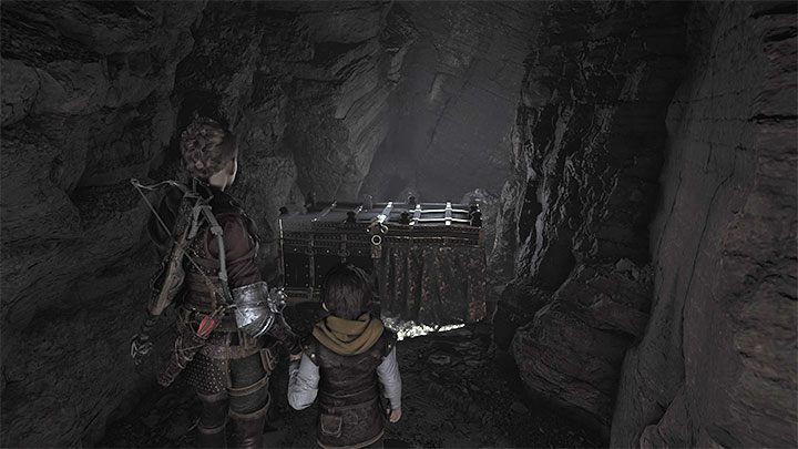 Nie wyruszajcie jeszcze oświetloną ścieżką, tylko poszukajcie ciemnego bocznego obszaru z powyższego obrazka - Plague Tale Requiem: Sekretne skrzynie z rozdziału 11 (Kołyska stuleci) - lista - A Plague Tale Requiem - poradnik do gry