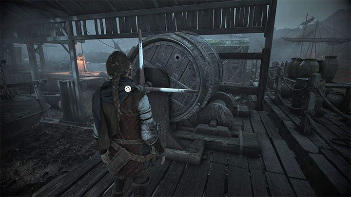 Żołnierz użyje korby do podniesienia pierwszej łodzi i przyjedzie w to miejsce platforma z beczką - Plague Tale Requiem: Znalezienie łodzi Zakonu (Find the Orders boat) - solucja, opis przejścia - A Plague Tale Requiem - poradnik do gry