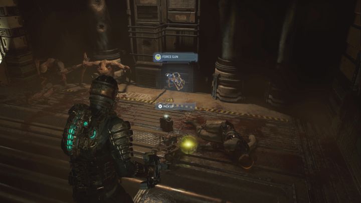 Po wygranej bitwie (lub jeszcze w trakcie) warto pozbierać loot ze skrzynek - Dead Space Remake: Ekologiczny kataklizm (Environmental Hazard) - Dead Space Remake - poradnik do gry
