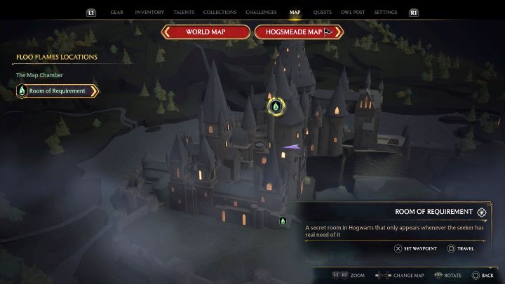 Po wybraniu Sekretnych pomieszczeń znajdziecie Pokój Życzeń jako jeden z celów podróży (w Pokoju Życzeń są płomienie fiuu) - Hogwarts Legacy: Jak odblokować Pokój Życzeń (Room of Requirement)? - Hogwarts Legacy - poradnik do gry